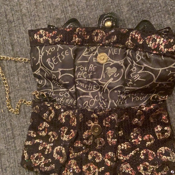 betsy johnson cross body bag - Picture 3 of 4